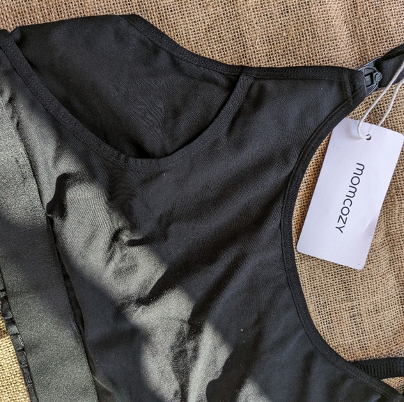 Momcozy Hands-Free Pumping Bra - Picture 5 of 7